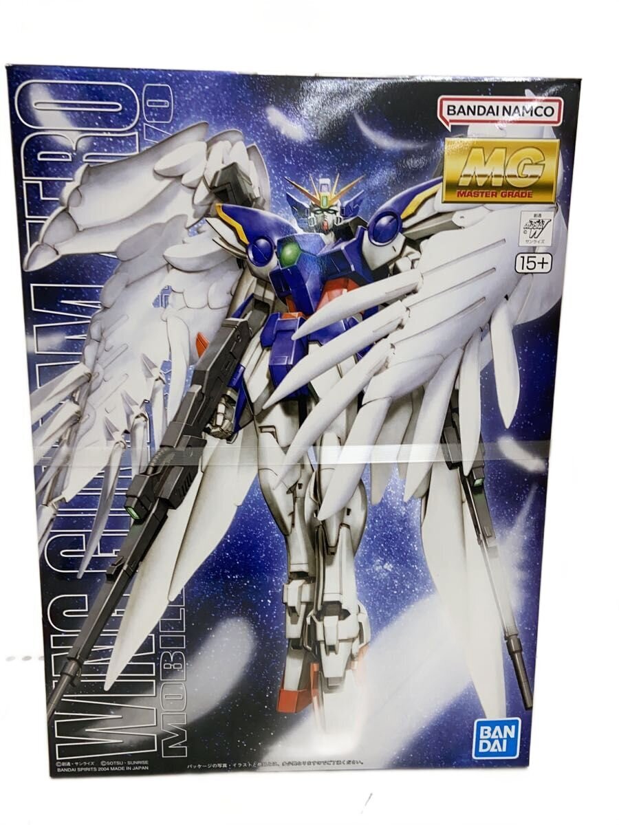 BANDAI MG 1/100 Wing Gundam Zero Model Kit
