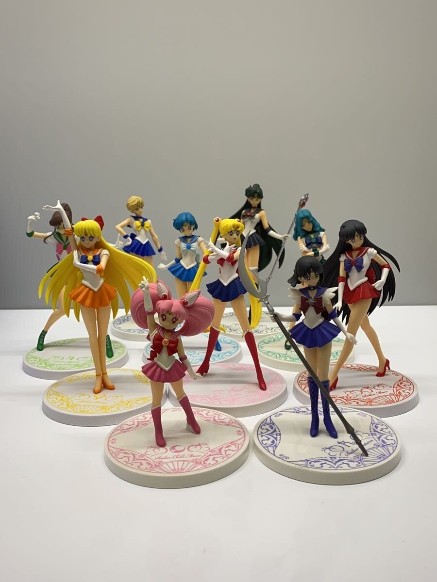 Other-brand Figures (Set of 10)