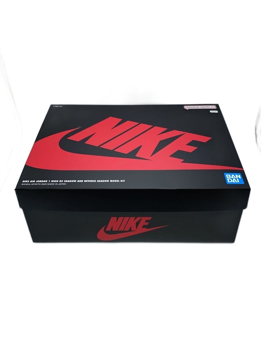 BANDAI × NIKE Model Kit