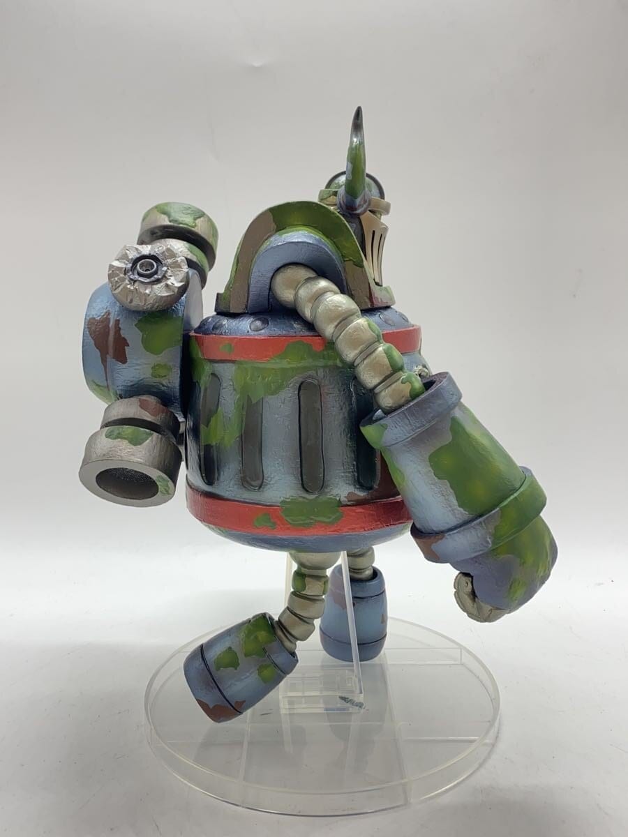 BANDAI SPIRITS Ichiban Kuji One Piece Envisioned Future — Emet (Iron Armor) Figure