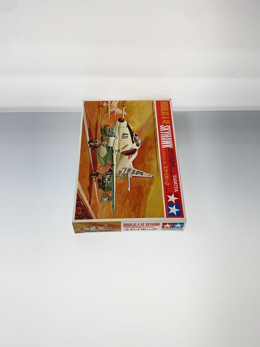 TAMIYA 1/100 Douglas A-4E Skyhawk Plastic Model 60003
