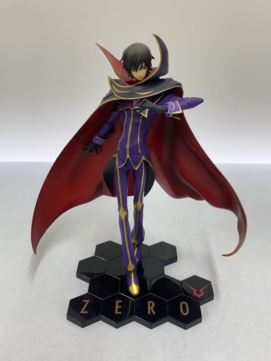 Mega House Figure