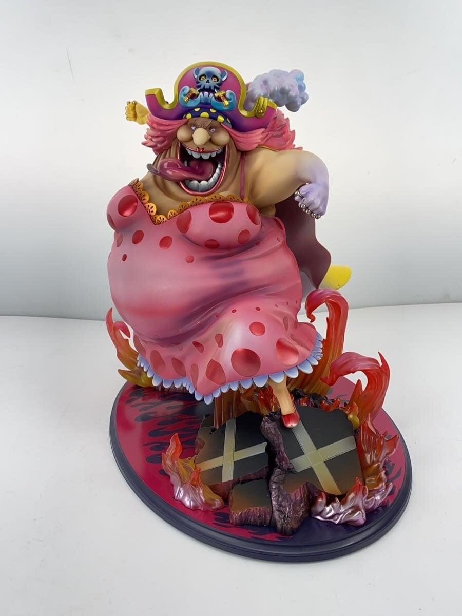 Mega House Figure - Comic & Anime: Big Mom (Charlotte Linlin)