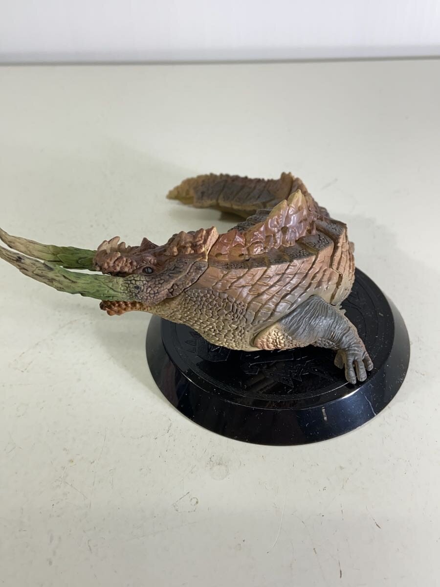 CAPCOM Monster Hunter Figure: Jhen Mohran (Game Figure)