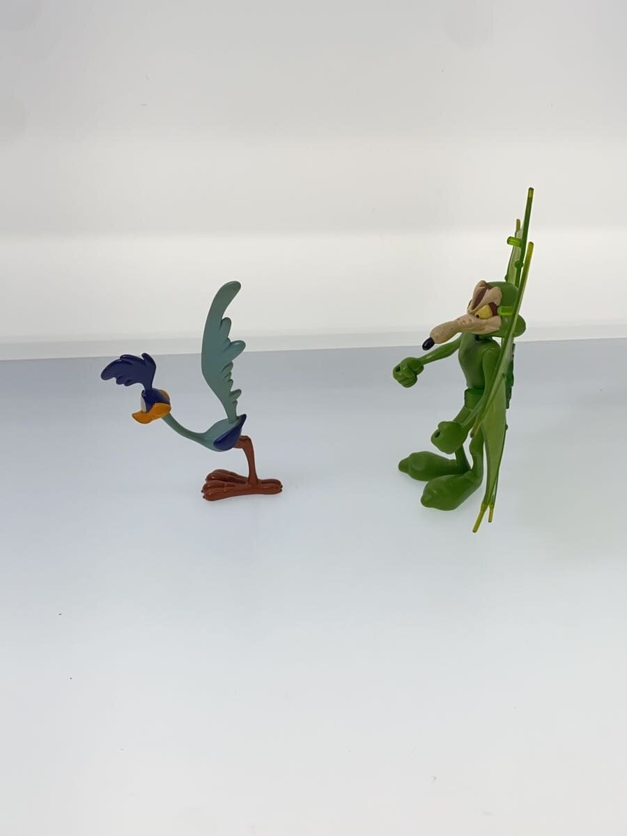 PLAYTOYS Coyote & Roadrunner Figure Set (Other Brand)