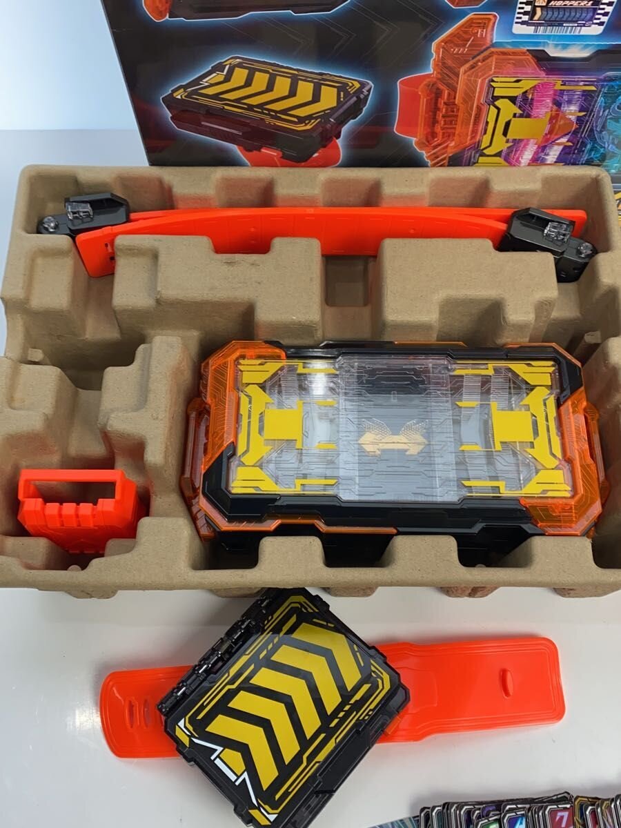 BANDAI Kamen Rider Gatchard Transformation Belt Complete Roleplay Set (2693540) — 48 Cards