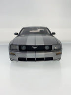 AUTOart 1:18 Ford Mustang GT (2004/2005) PERFORMANCE Series 73013 (Silver)