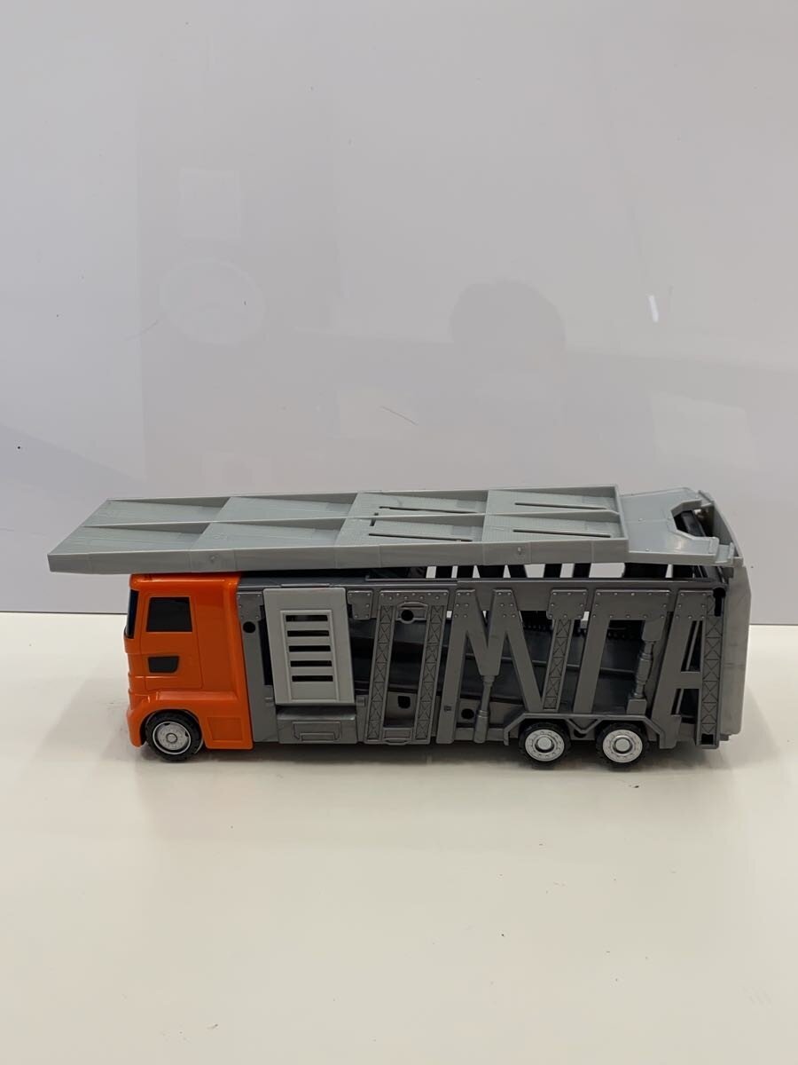 TAKARA TOMY Big Spin Launch! Remote-Control Big Carrier Car (Mini Car, ORN)