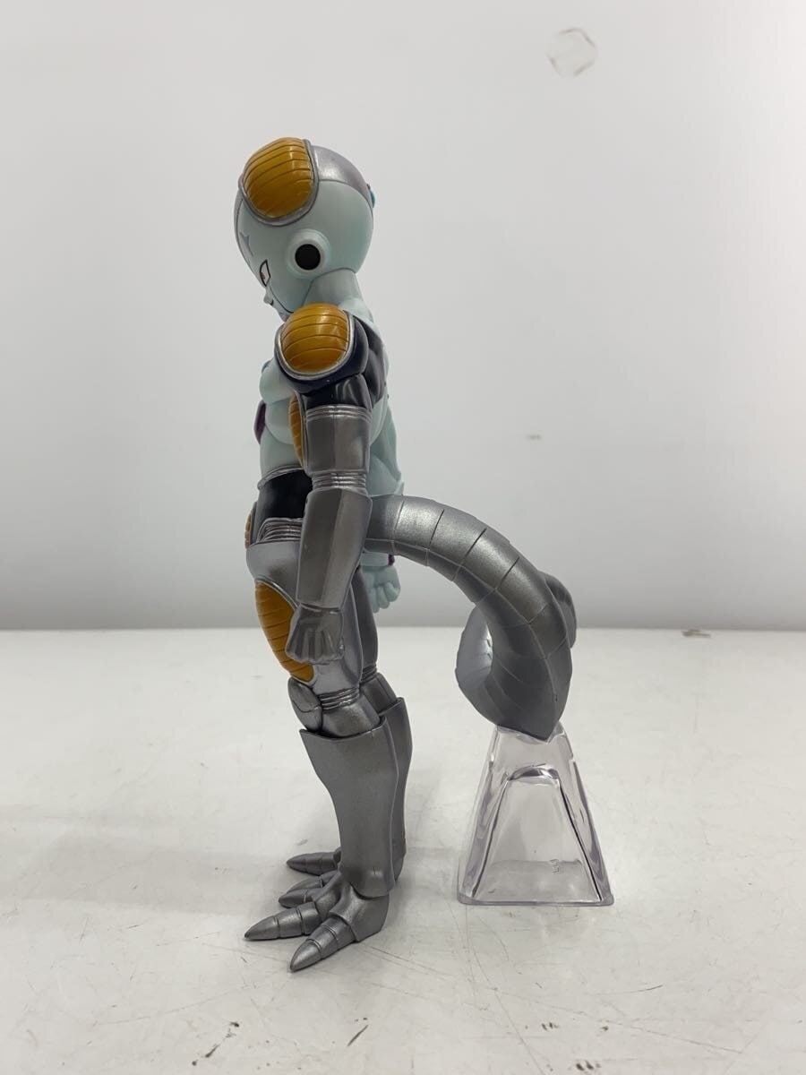 BANDAI SPIRITS Mecha Frieza Figure