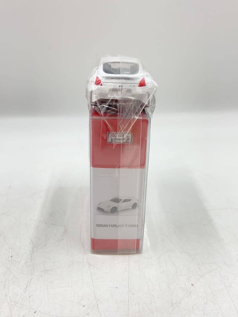 TAKARA TOMY Mini Car - White