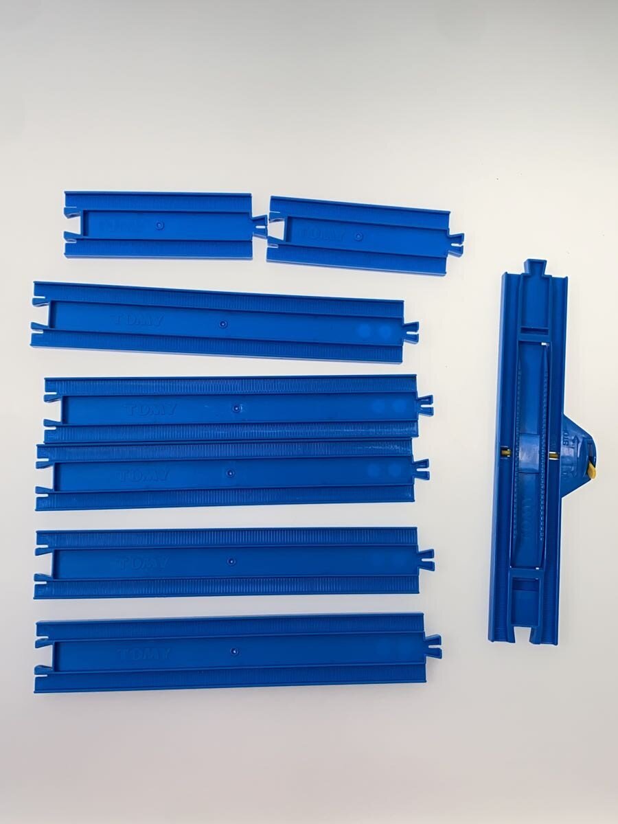 TAKARA TOMY Plarail Let's Start! Basic Rail Set (no box)
