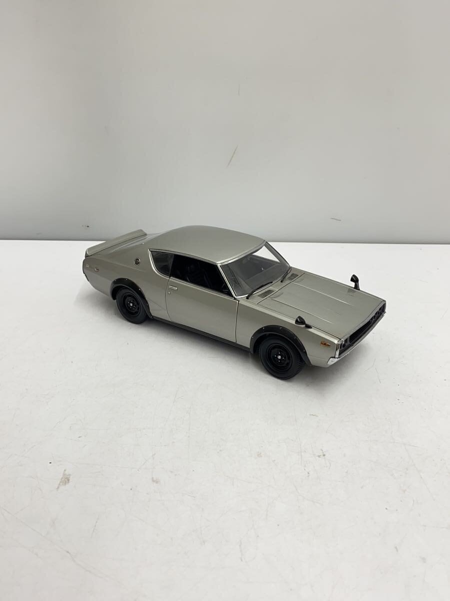KYOSHO Nissan Skyline 2000GT-R (Hakosuka) Diecast Mini Car