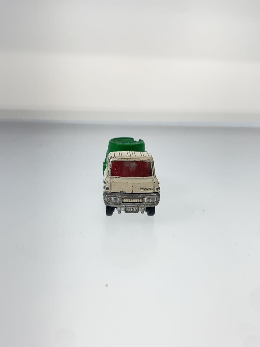 TOMY Tomica Made in Japan Toyota Dyna Vacuum Car 18-4 (No Box)