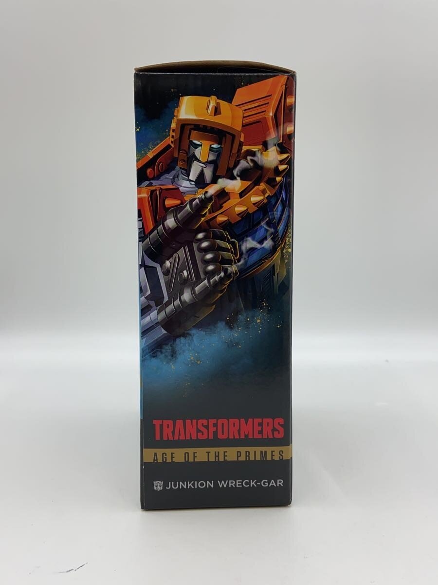 TAKARA TOMY Figure