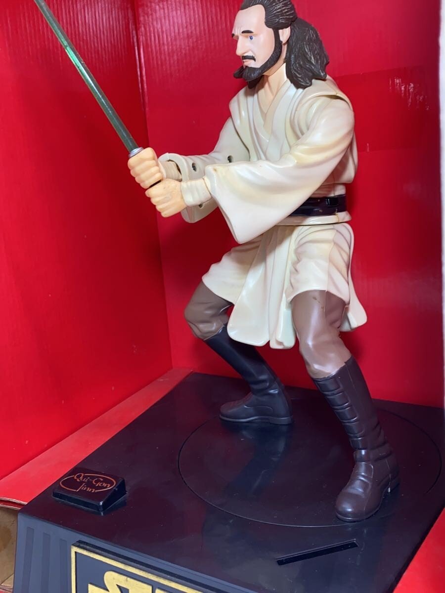 TOMY STAR WARS Piggy Bank - Qui-Gon Jinn