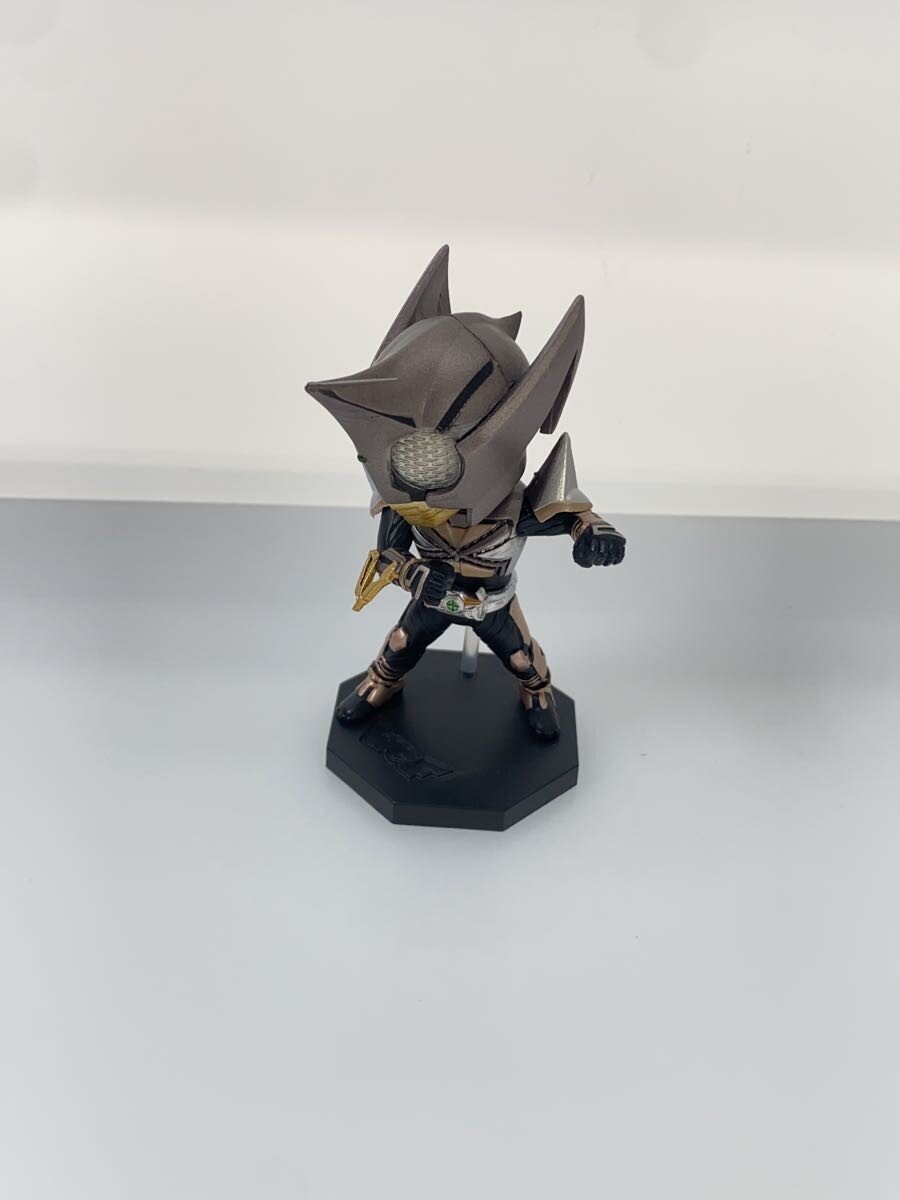 Various Brands Figures: Kabuto / Wakore Set