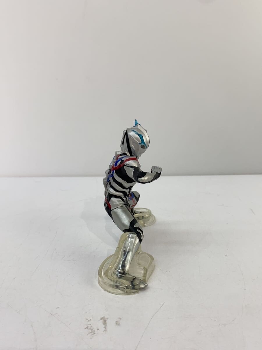 BANDAI Ultimate Luminus Premium Ultraman Blazer
