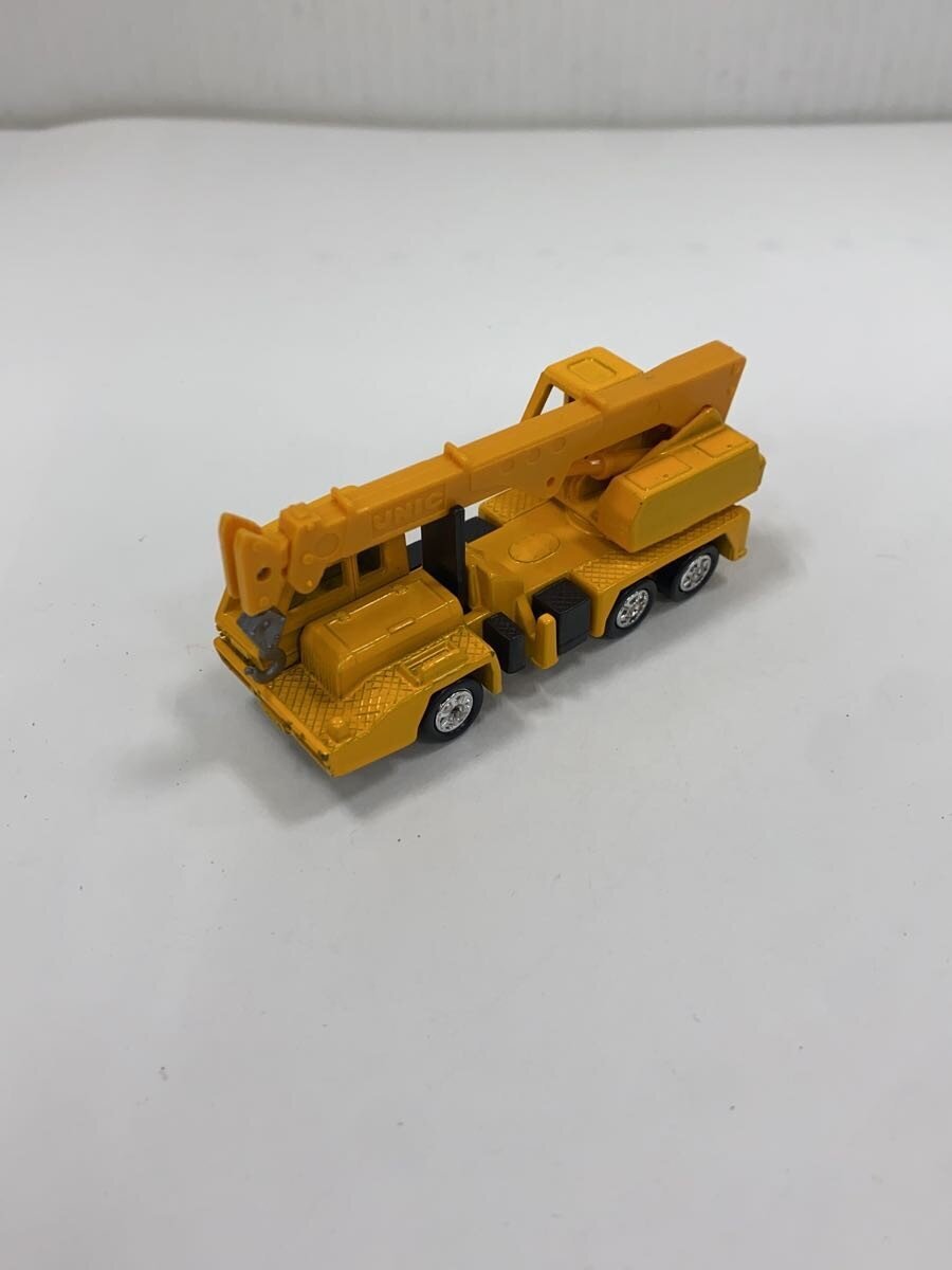 TAKARA TOMY Tomica UD Truck Crane No.72 (Black Box) Mini Car