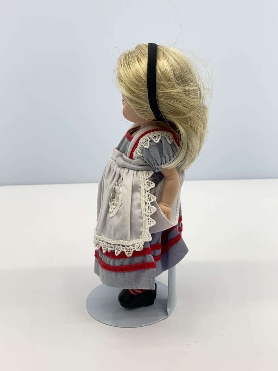 Madame Alexander Alice in Wonderland Girl Doll