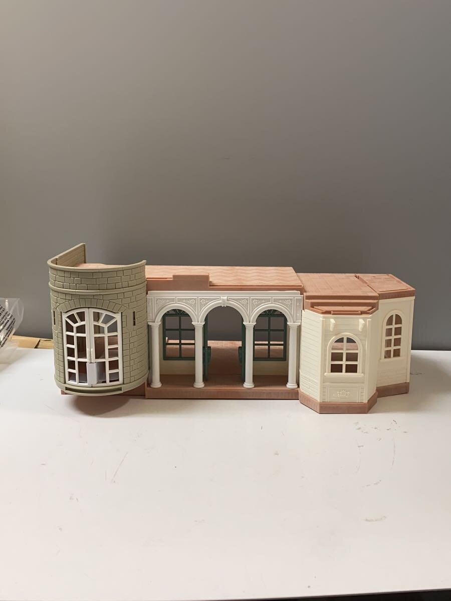 EPOCH Sylvanian Families Sparkling Waterside Red-Roof House (WHT)
