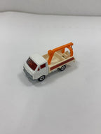 TAKARA TOMY Tomica Black Box Toyota Hiace Tow Truck Mini Car