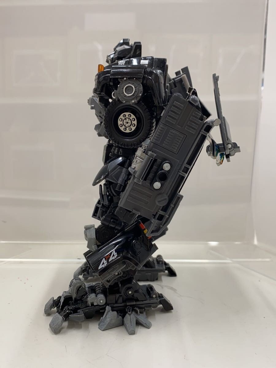 TAKARA TOMY Figure