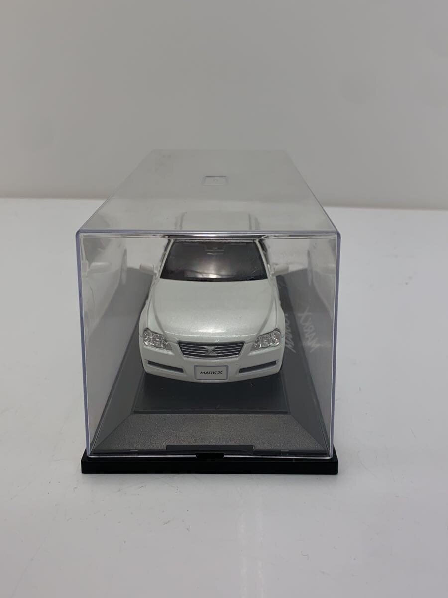 TOYOTA Mark X Mini Car (White)