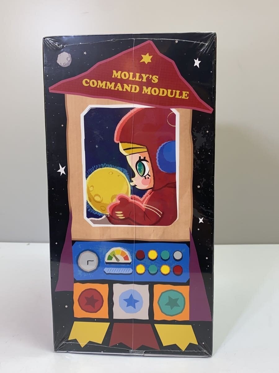 POP MART MOLLY 'Hello MOON' Figure