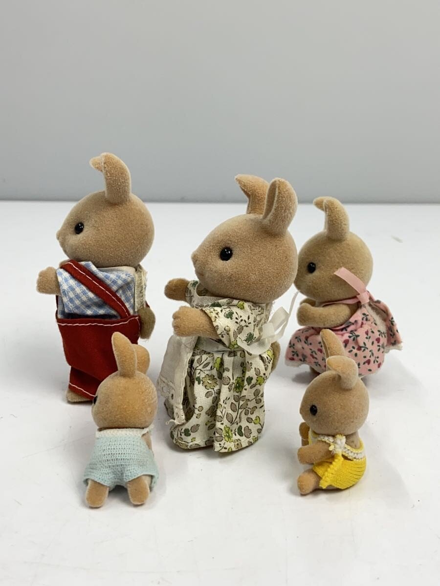 EPOCH Sylvanian Families Milk Rabbit Family 5-Piece Set (Early)