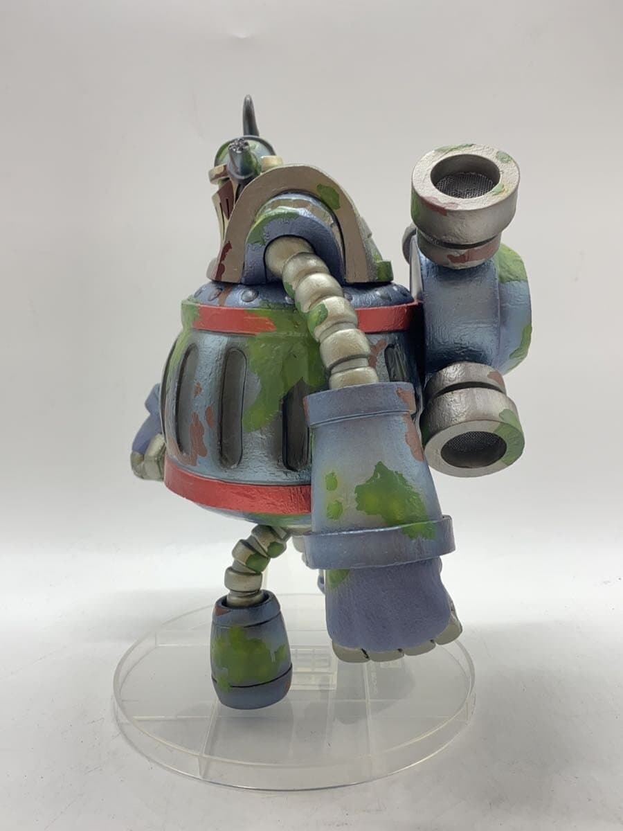 BANDAI SPIRITS Ichiban Kuji One Piece Envisioned Future — Emet (Iron Armor) Figure