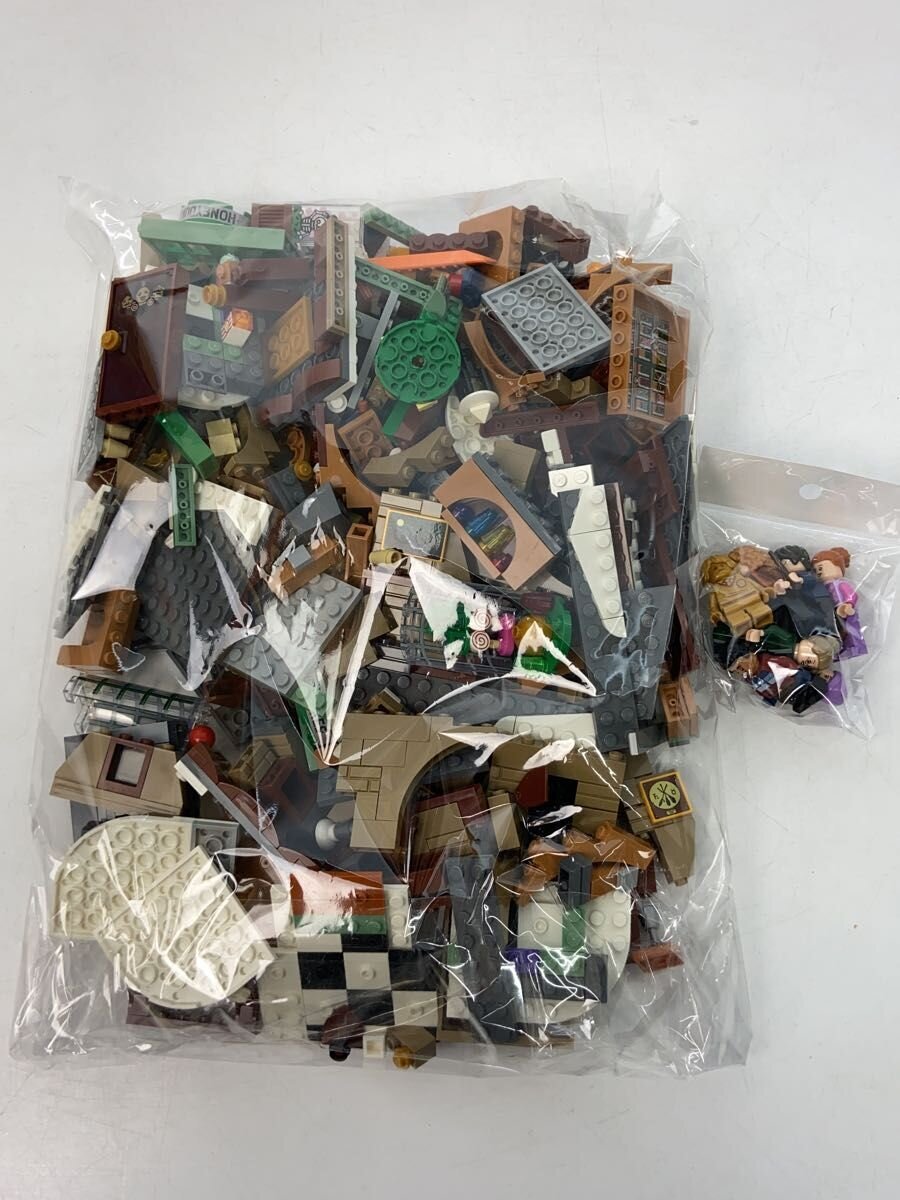 LEGO Harry Potter Hogsmeade Village (76388)