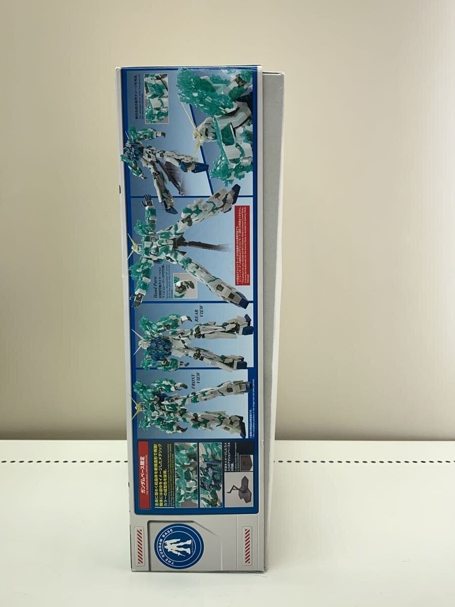 BANDAI SPIRITS MG 1/100 Unicorn Gundam (Gundam Base Limited — Light Crystal)