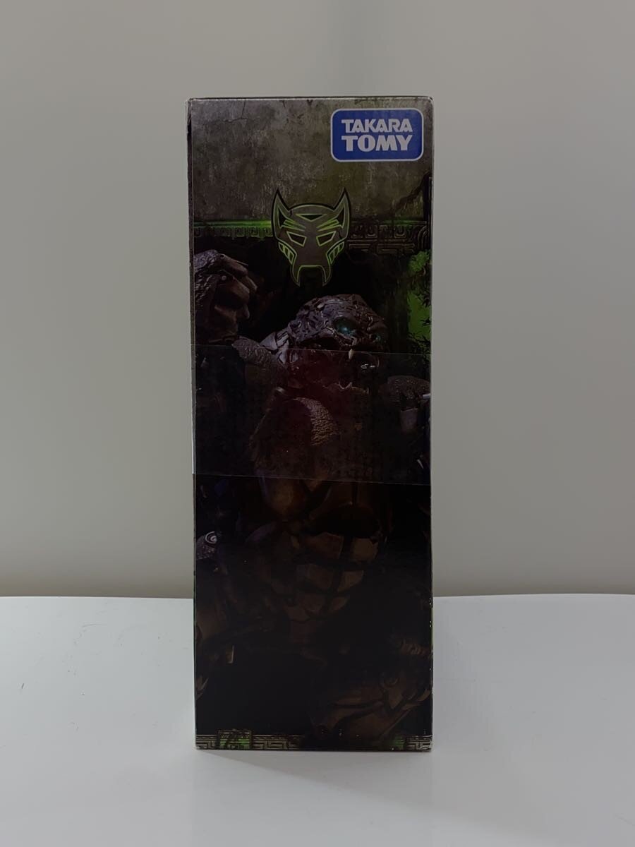 TAKARA TOMY Figure