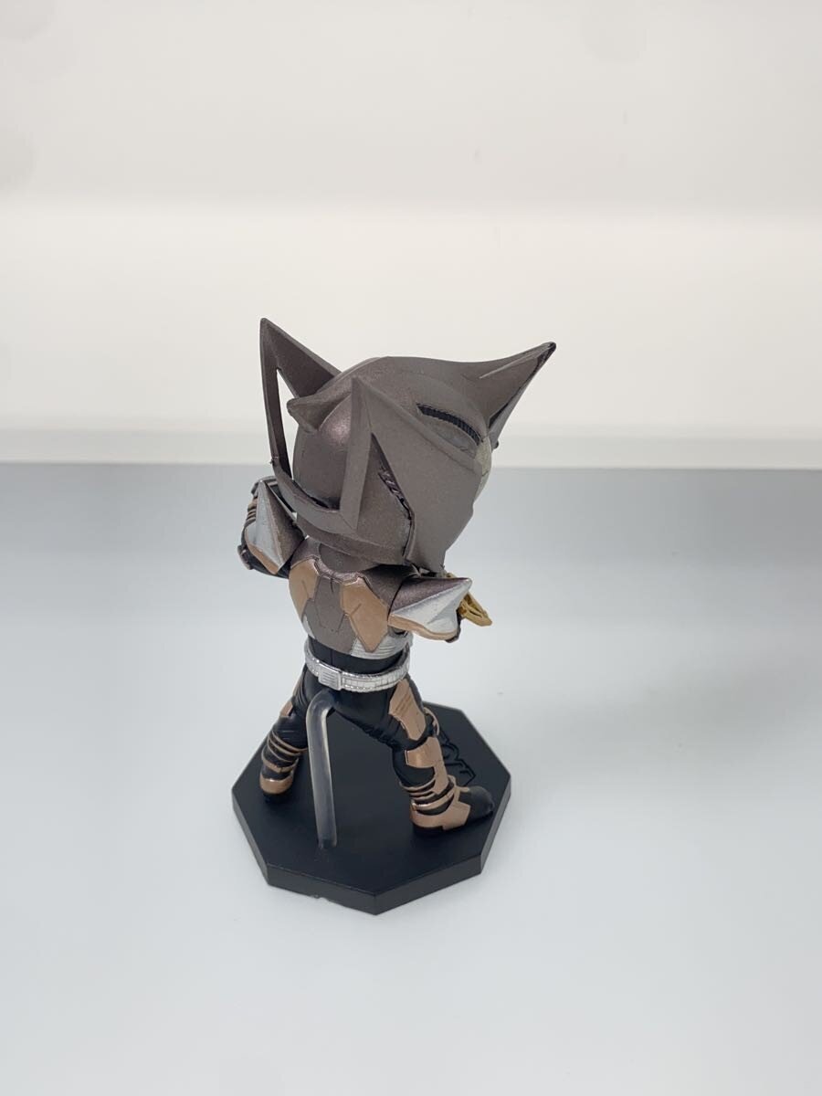 Various Brands Figures: Kabuto / Wakore Set