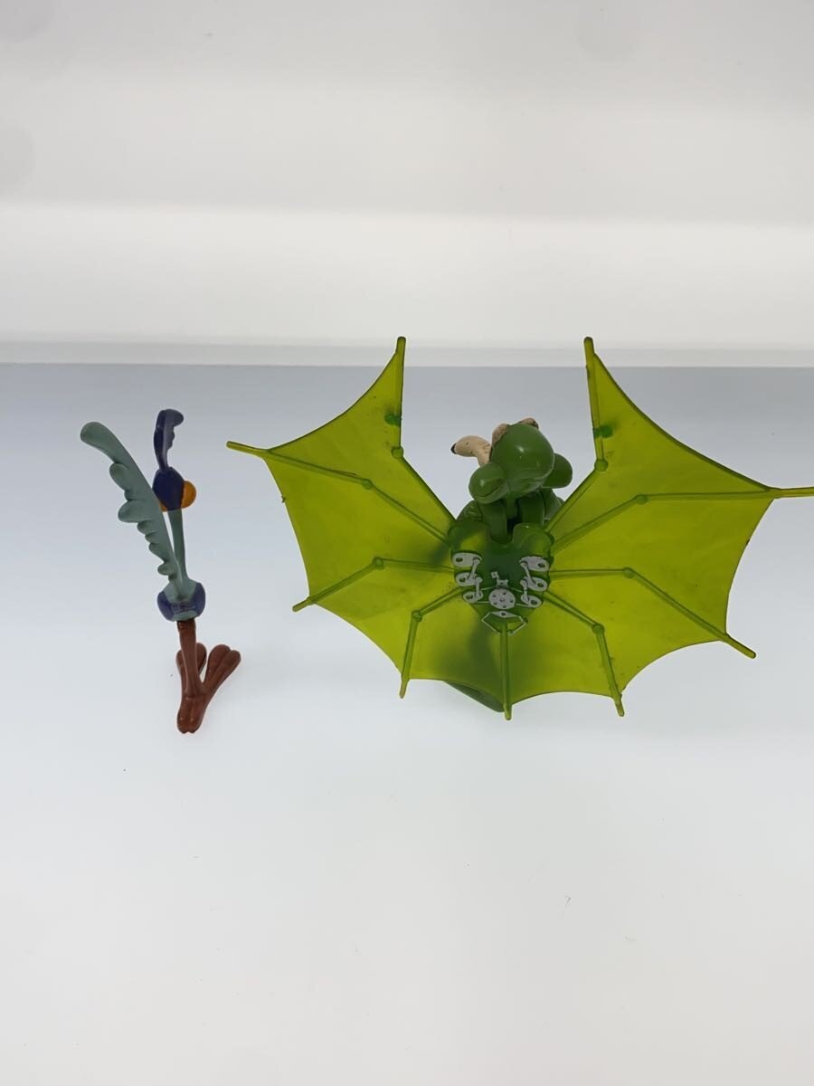 PLAYTOYS Coyote & Roadrunner Figure Set (Other Brand)