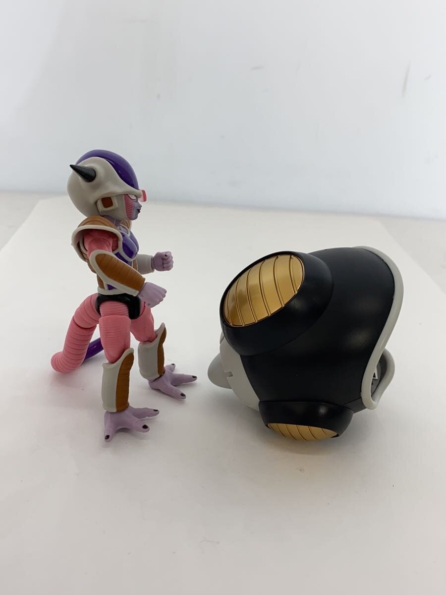 BANDAI SPIRITS Dragon Ball Z Frieza First Form & Frieza Pod