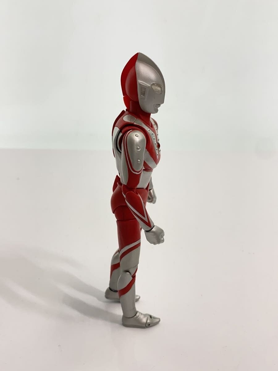 BANDAI SPIRITS S.H.Figuarts Ultraman Zoffy Figure with Box