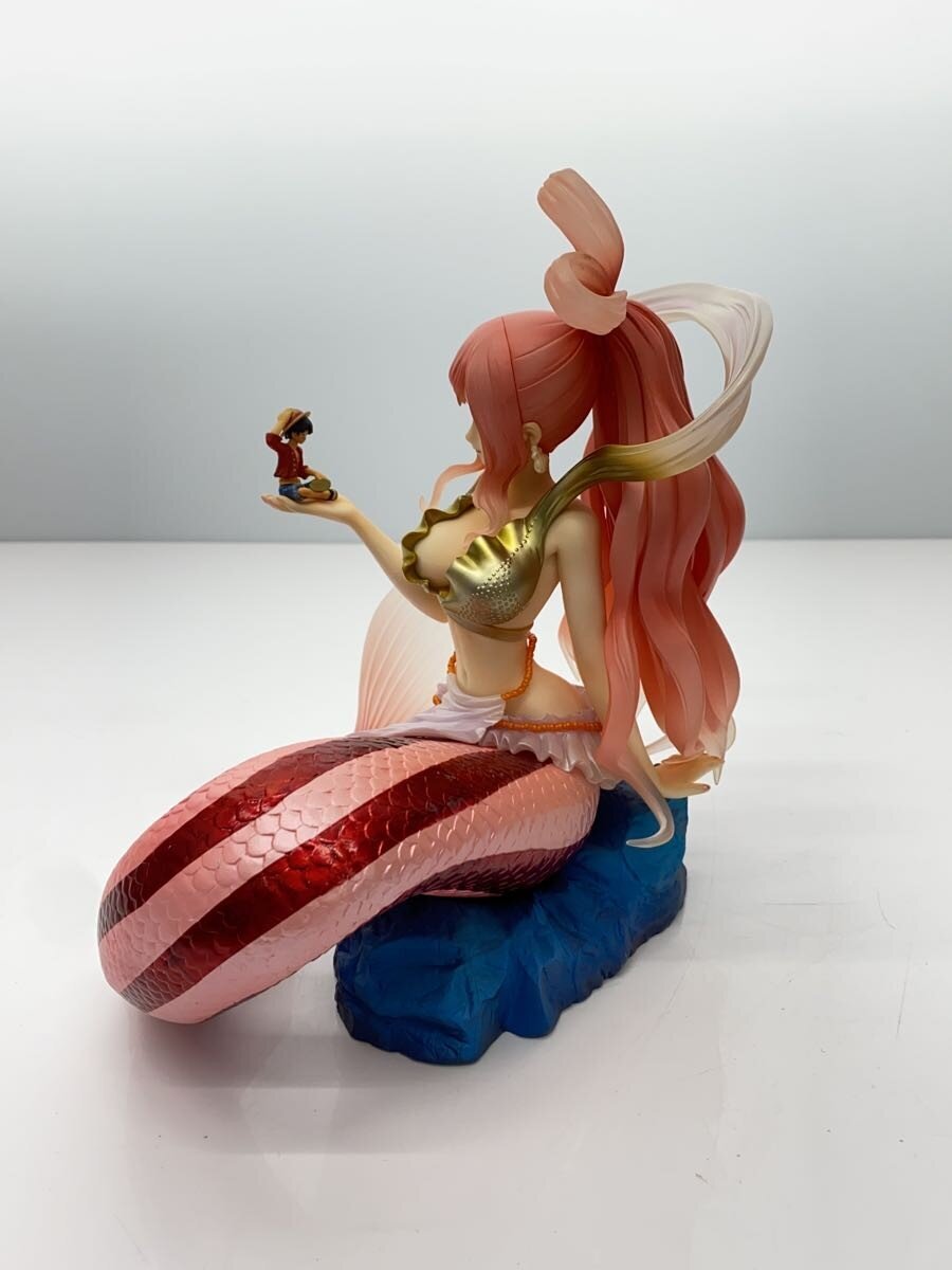 Mega House Figure (Comic & Anime)