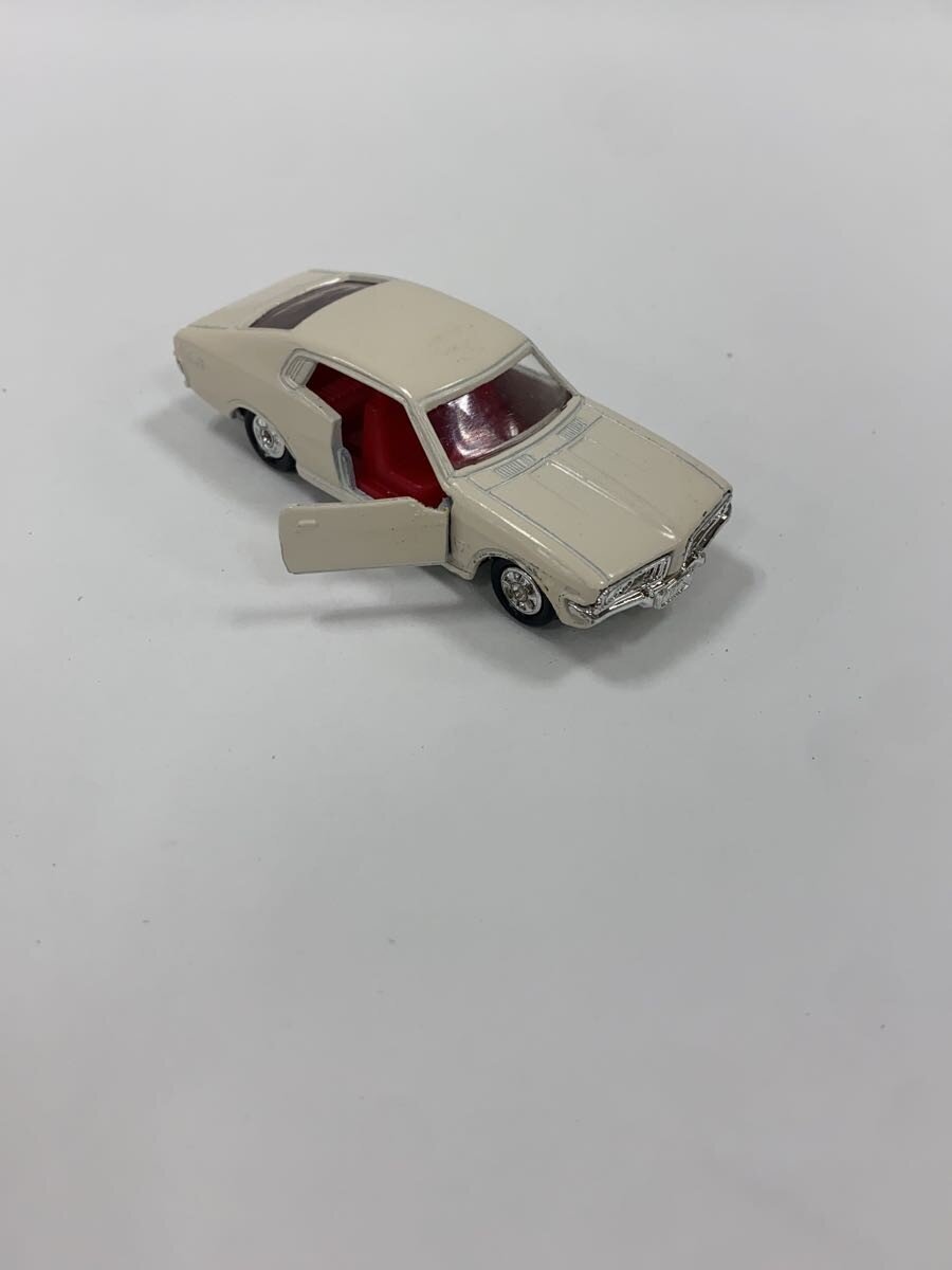 TAKARA TOMY Tomica No.82 Nissan Skyline 2000GT-X Mini Car
