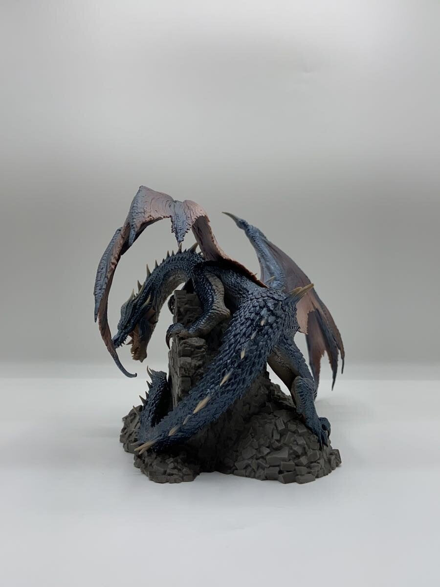 BANDAI SPIRITS Game Figure