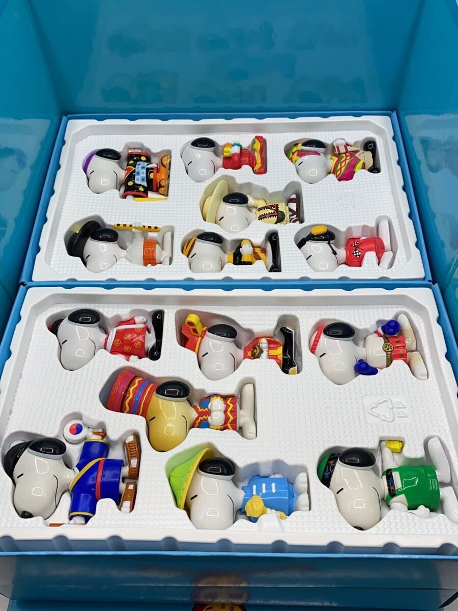 Other Brand Snoopy World Tour Collection Figure