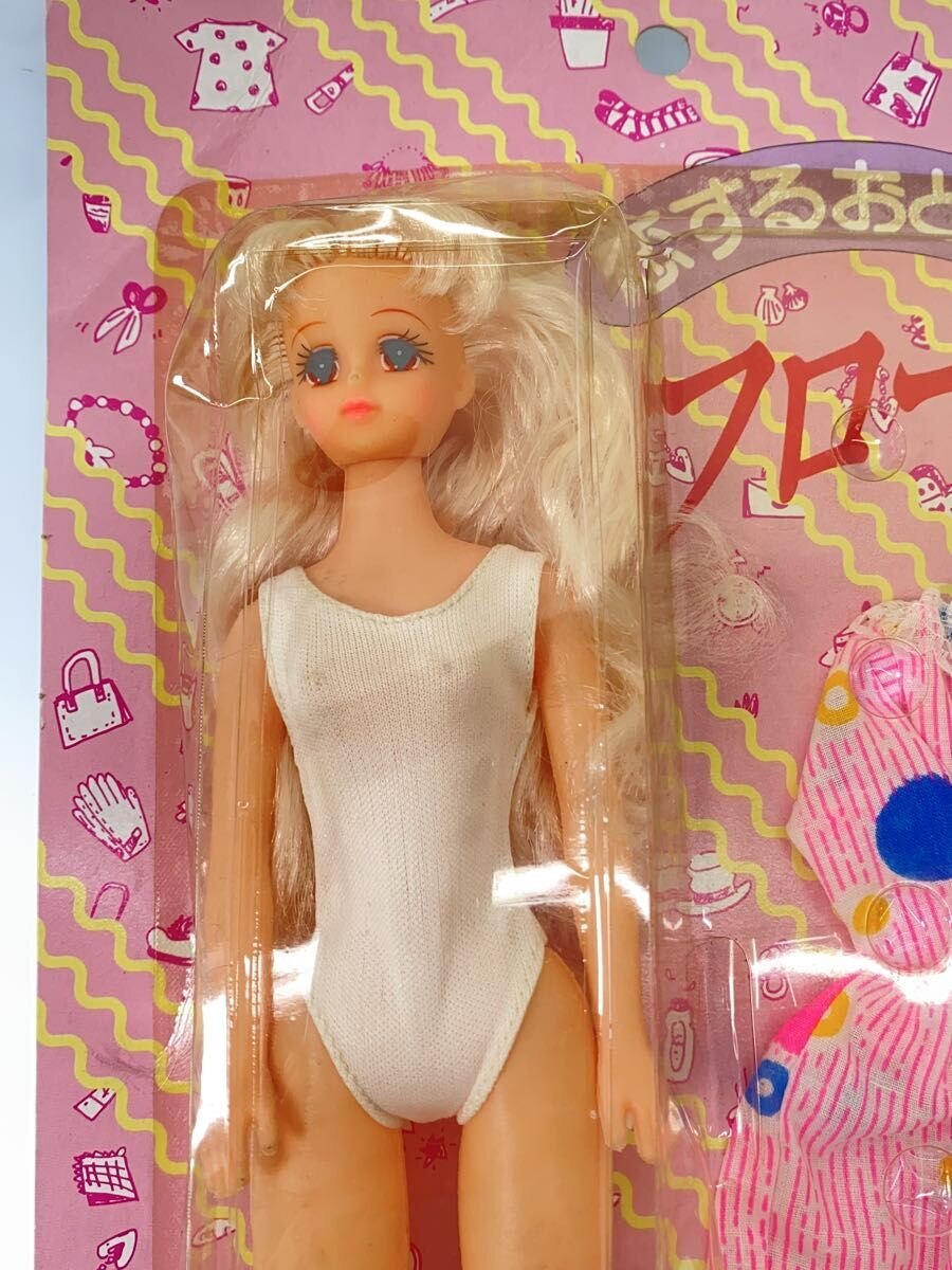 TAKARA Koisuru Otome Flora-chan (Girl)