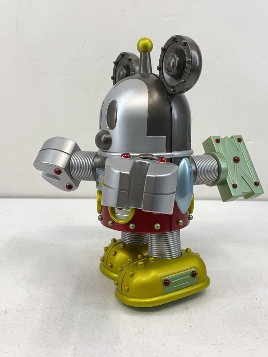 TAKARA TOMY Figure