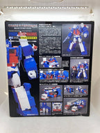 TAKARA TOMY TRANSFORMERS Masterpiece Ultra Magnus MP-22 Figure