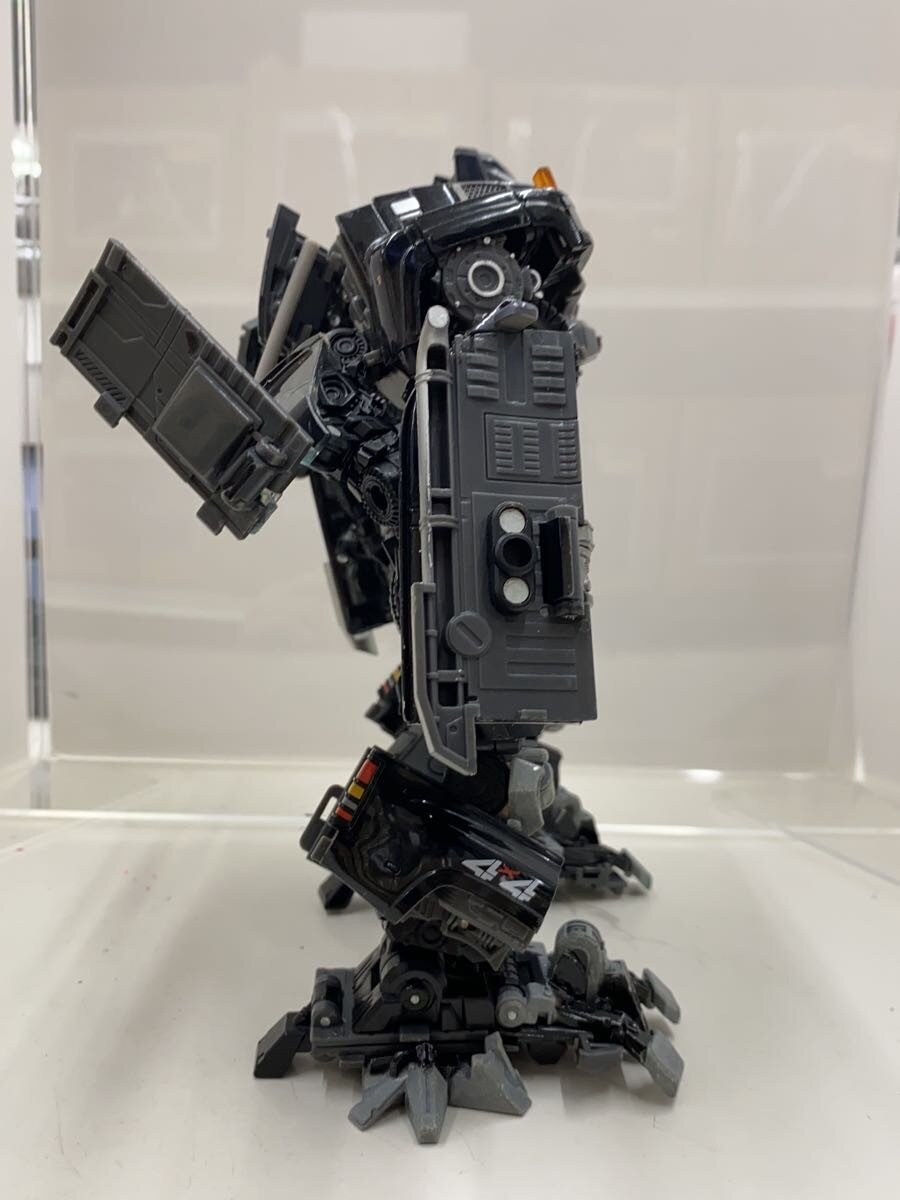 TAKARA TOMY Figure