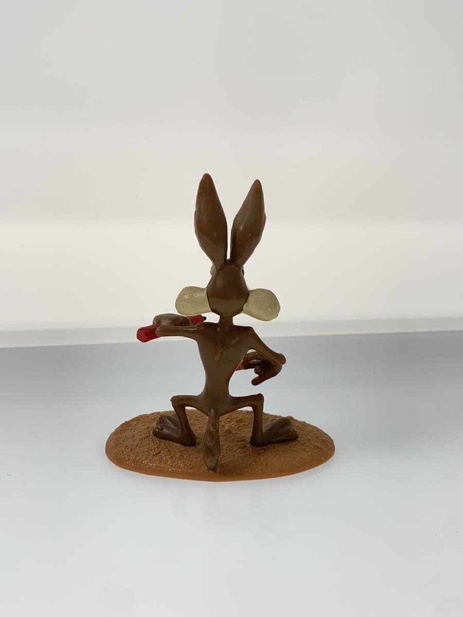 Other Brand Coyote Figure