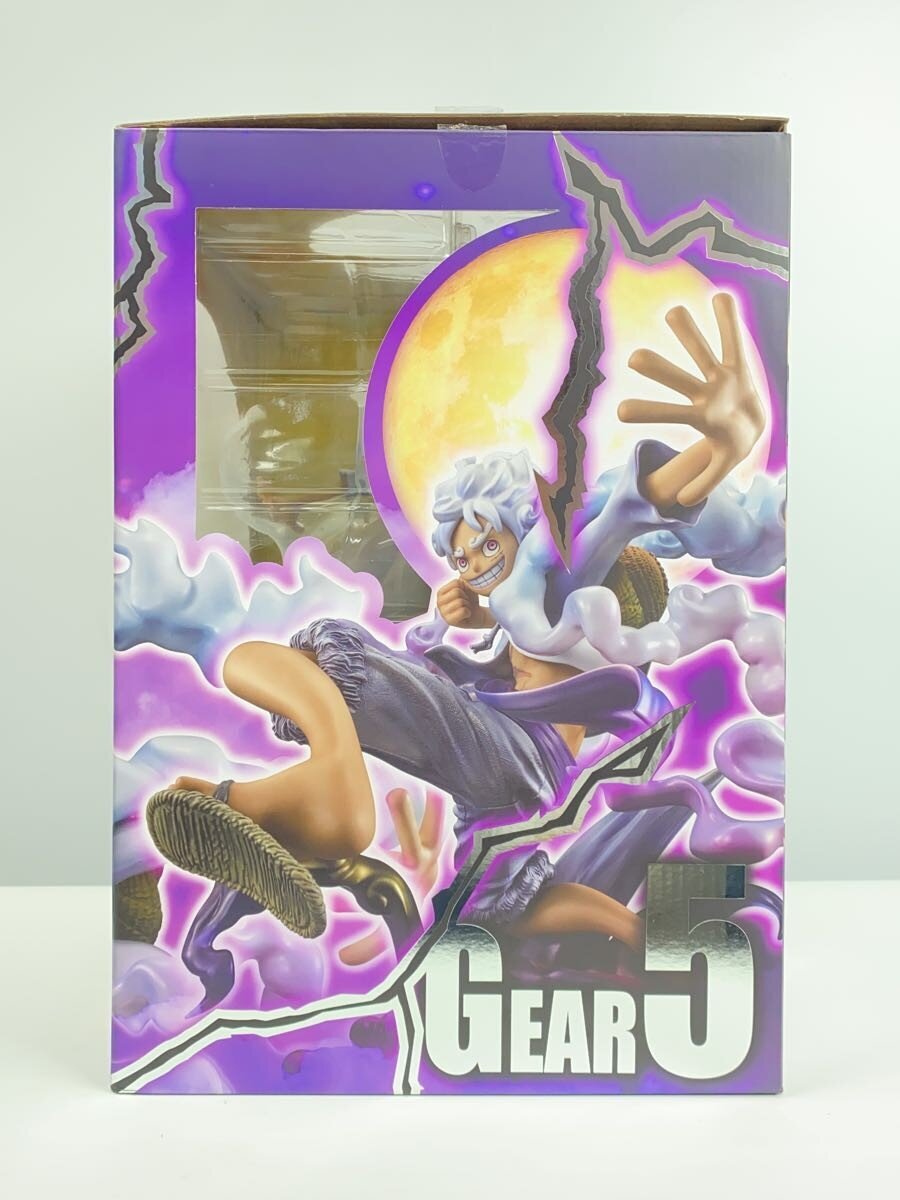 Mega House Figure (Comic & Anime)