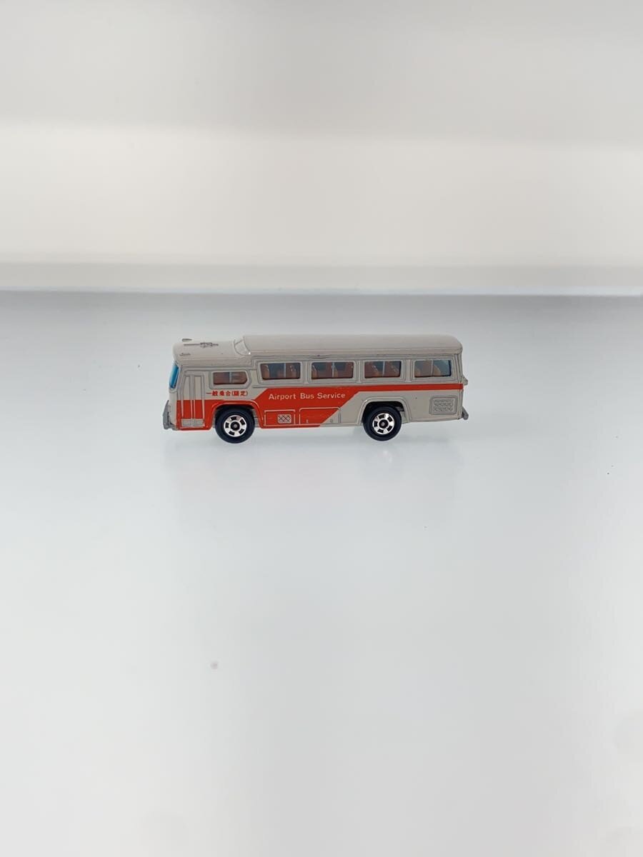 TOMY Tomica Made in Japan Fuji Semi-Decker Airport Bus 41-2 (Fuji Heavy Industries Type 13)