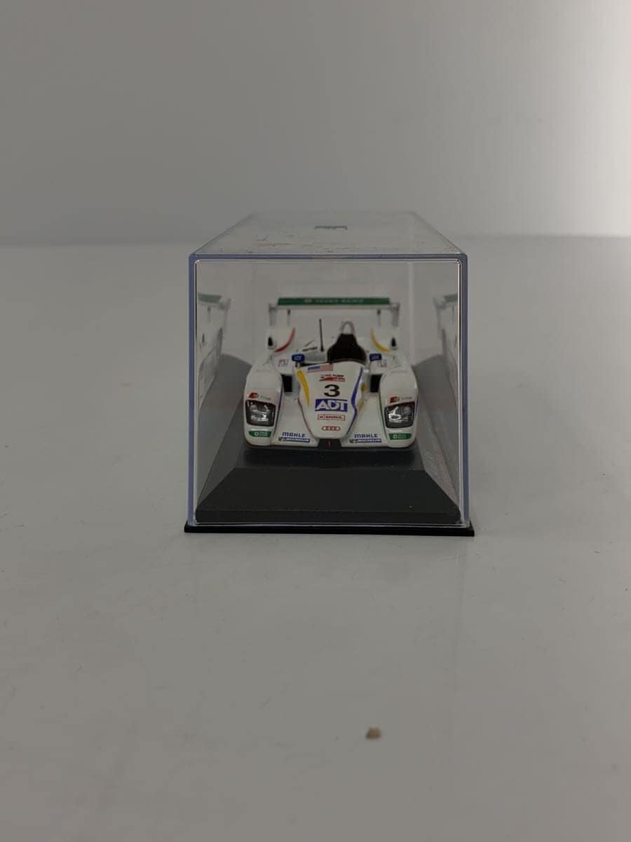 MINICHAMPS Diecast Car (White) 400 051303