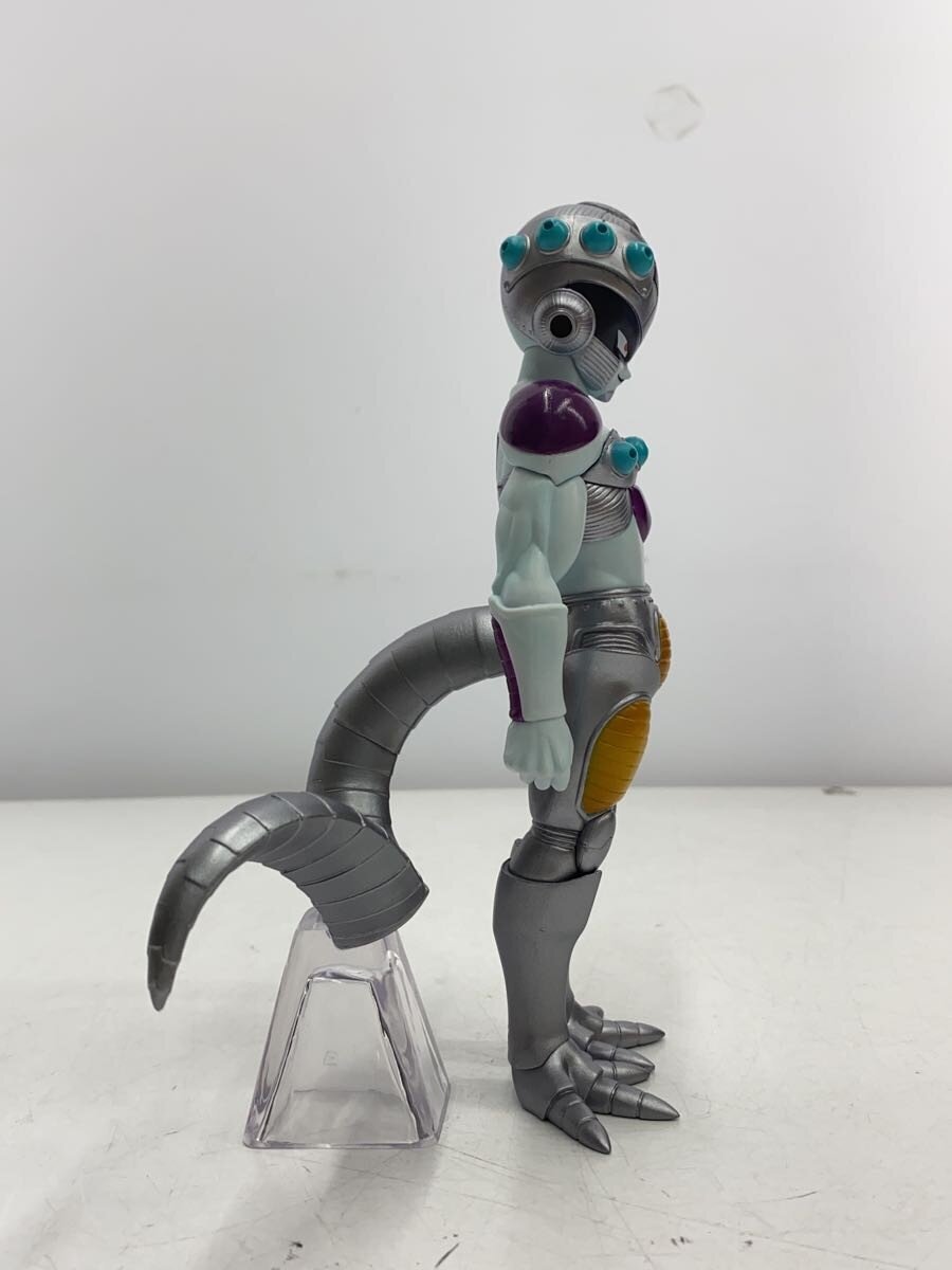 BANDAI SPIRITS Mecha Frieza Figure